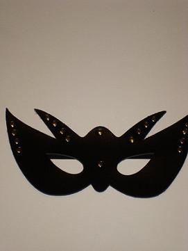 Straszna, czarna maska z srebrnymi cekinami. Doskonaa na bal przebieracw, sylwestra, 18-nastki oraz zabaw erotycznych. 